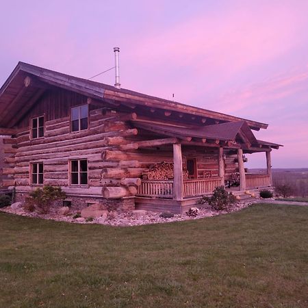 Firefly Creek Lodge Livonia エクステリア 写真